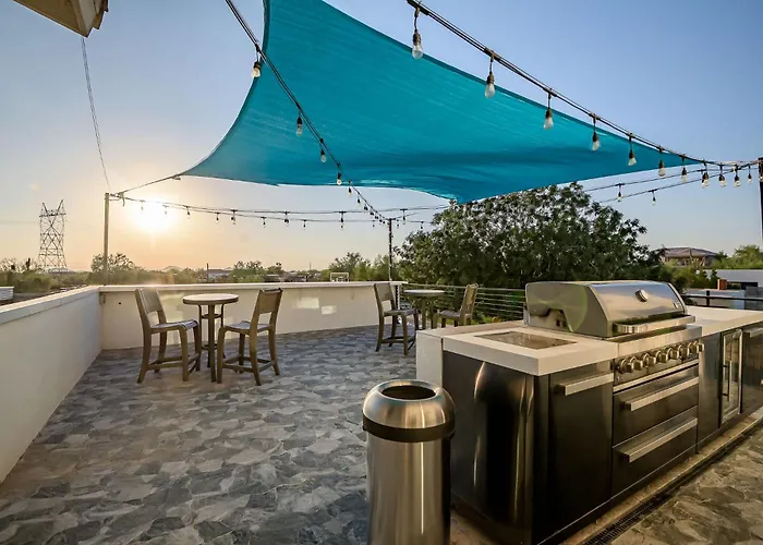 7 Bedroom Pickleball Pool Hot Tub Orchard Scottsdale