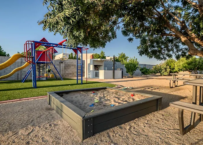 7 Bedroom Pickleball Pool Hot Tub Orchard Scottsdale