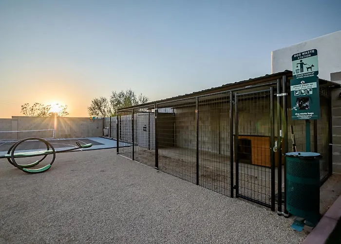 Holiday home 7 Bedroom Pickleball Pool Hot Tub Orchard Scottsdale